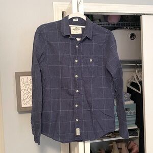 𝅺HOLLISTER Linen Button Down
